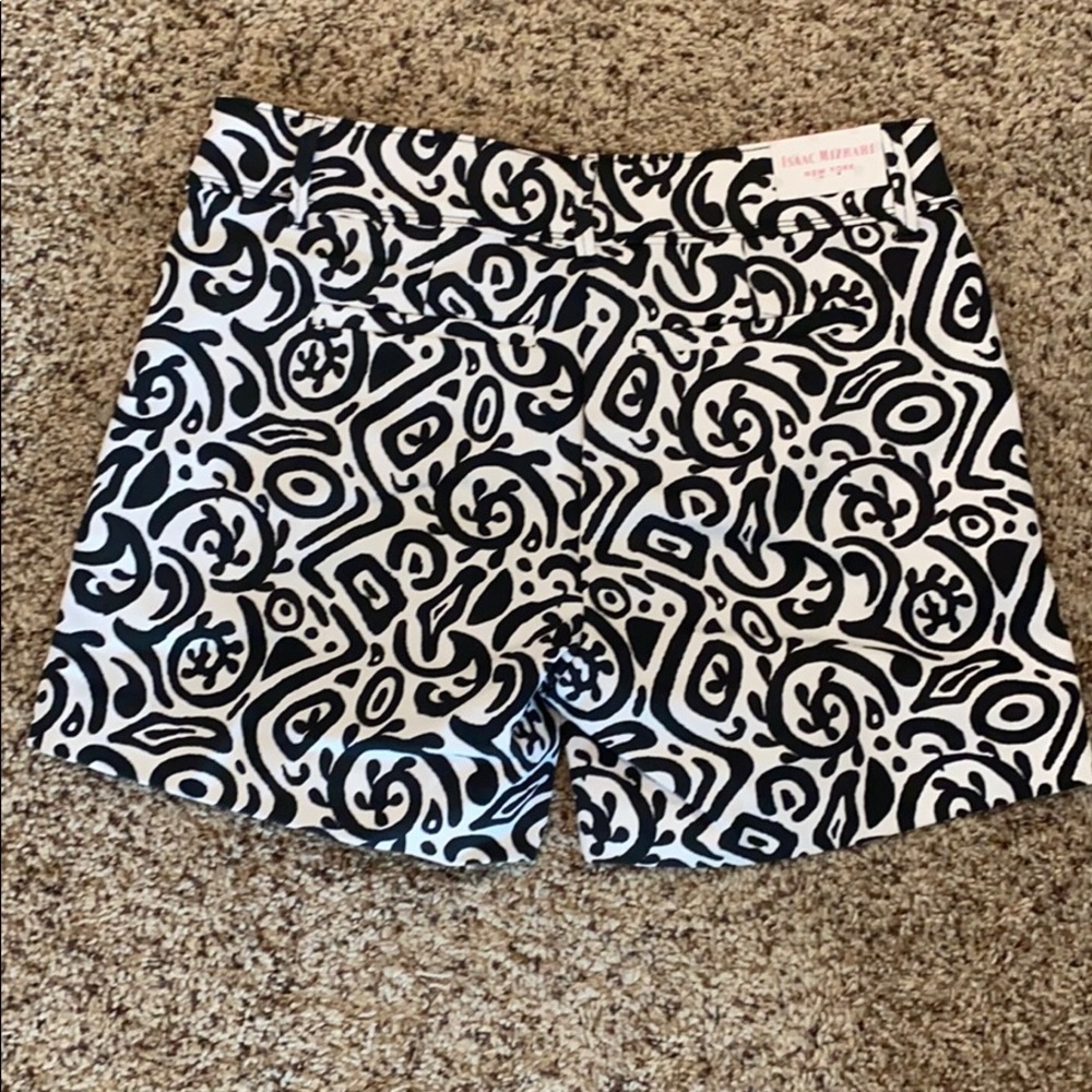 Isaac Mizrahi Women Tailored Dress Shorts - Picture 3 of 5